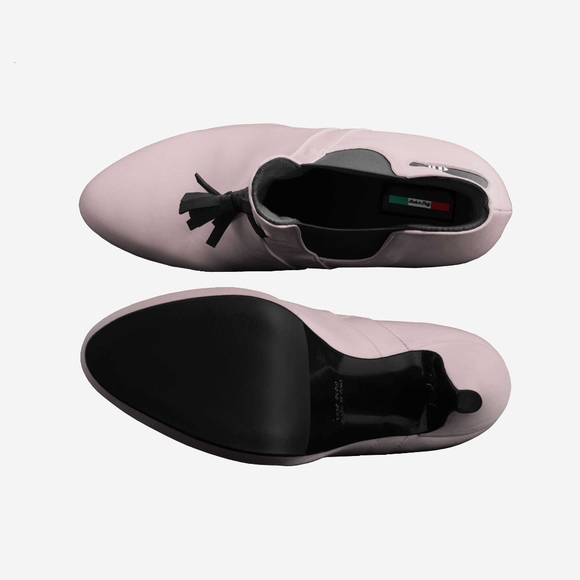 Heels - Picture 3 of 5